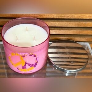 Rare HTF Bath & Body Works Sweet Pea Forever Scented 3-Wick Candle